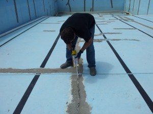 Tips Mengatasi Kolam Renang Bocor